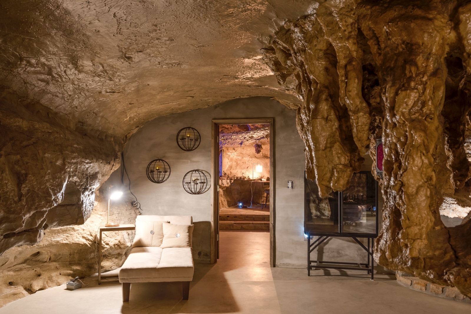 Beckham Creek Cave Lodge The world’s most luxurious cave